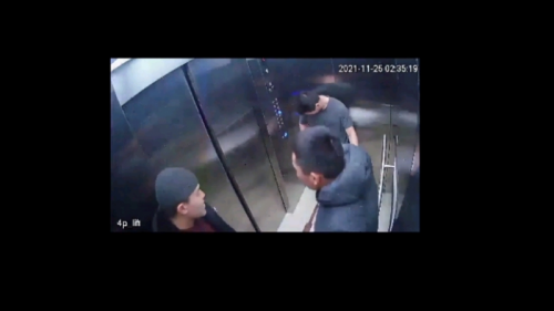 Photo of Поведение парней в лифте в Нур-Султане возмутило пользователей