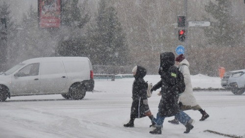 Photo of В 13 регионах объявили штормовое предупреждение