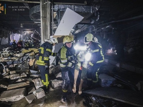 Photo of Пожар в столичном ТЦ после вражеского обстрела ликвидировали — ГСЧС