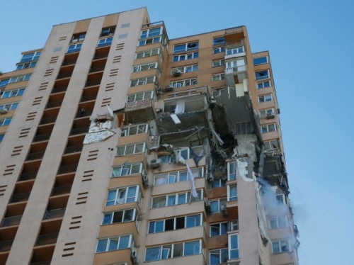 Photo of С начала вторжения оккупанты повредили в Киеве 183 жилых дома