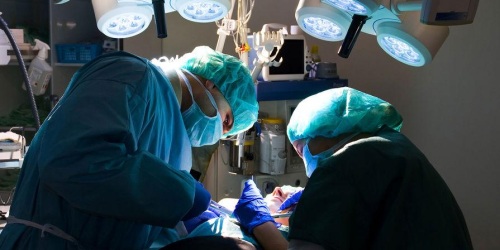 Photo of Российские хирурги впервые вылечили пациента с аритмией сердца инновационным способом