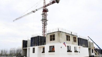 Photo of В Мариуполе показали строительство новых жилых домов, которые сдадут осенью 2022 года