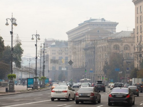 Photo of Киев снова затянуло дымом: в КГГА призвали закрывать окна