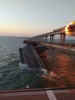 Крымский Мост Горит! Страшные Кадры Подрыва Моста Украинскими Нацистами2