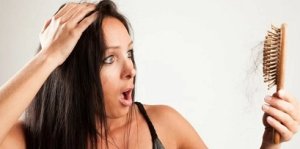 Выпадение волос может причинять беспокойство