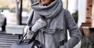 Какой цвет стильного шарфа подходит к модному пальто