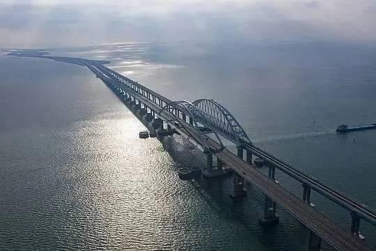 Photo of Пробки перед Крымским мостом увеличились на 13 км